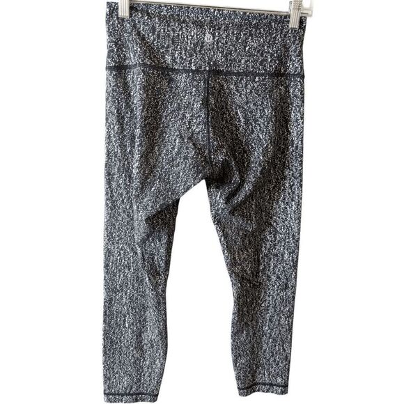 LULULEMON ATHLETICA Wunder Under Crop (Hi-Rise) (21) Size 8 - Picture 5 of 5